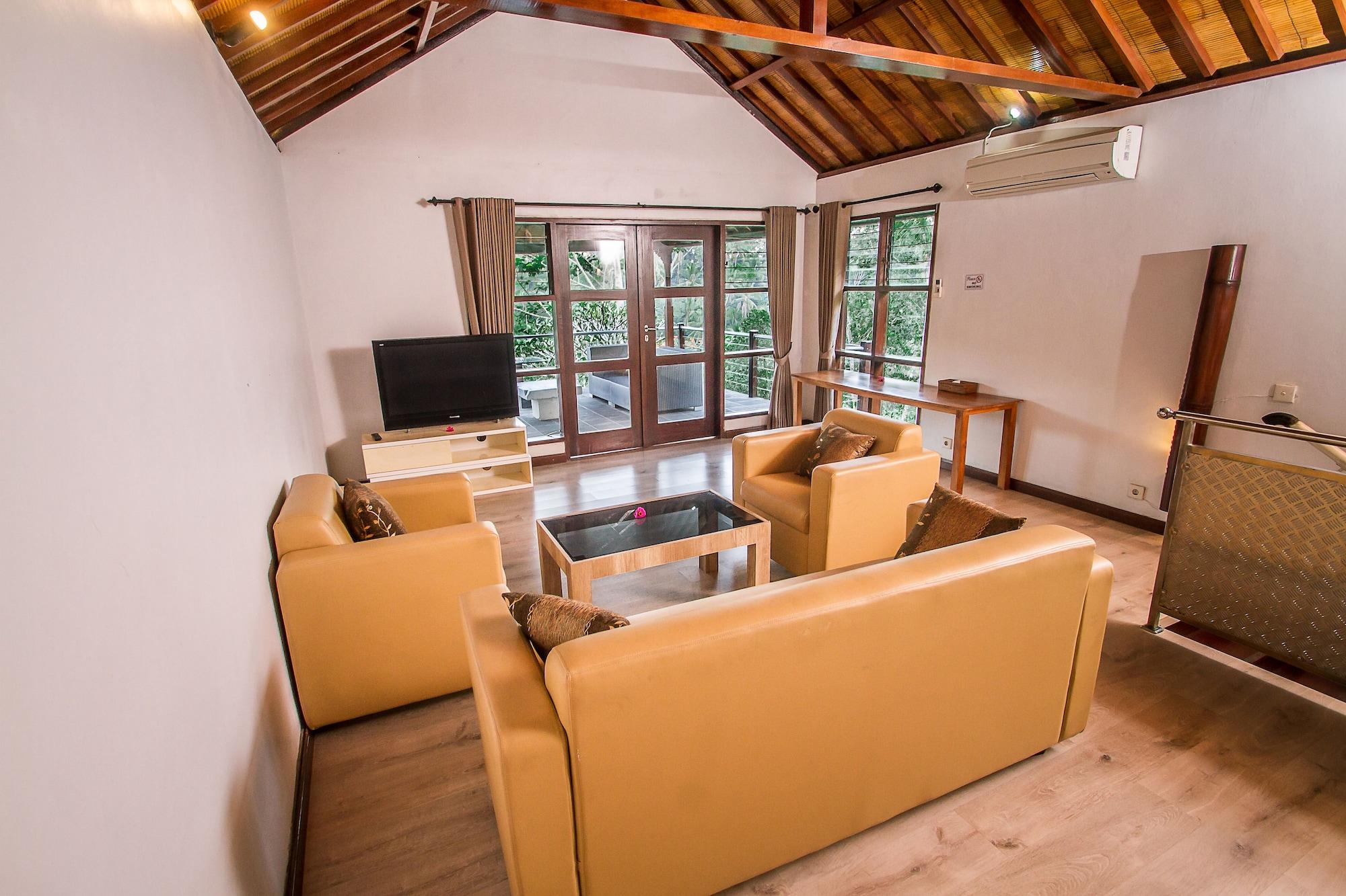 Puri Saron Hotel Madangan - Gianyar Payangan Exterior foto