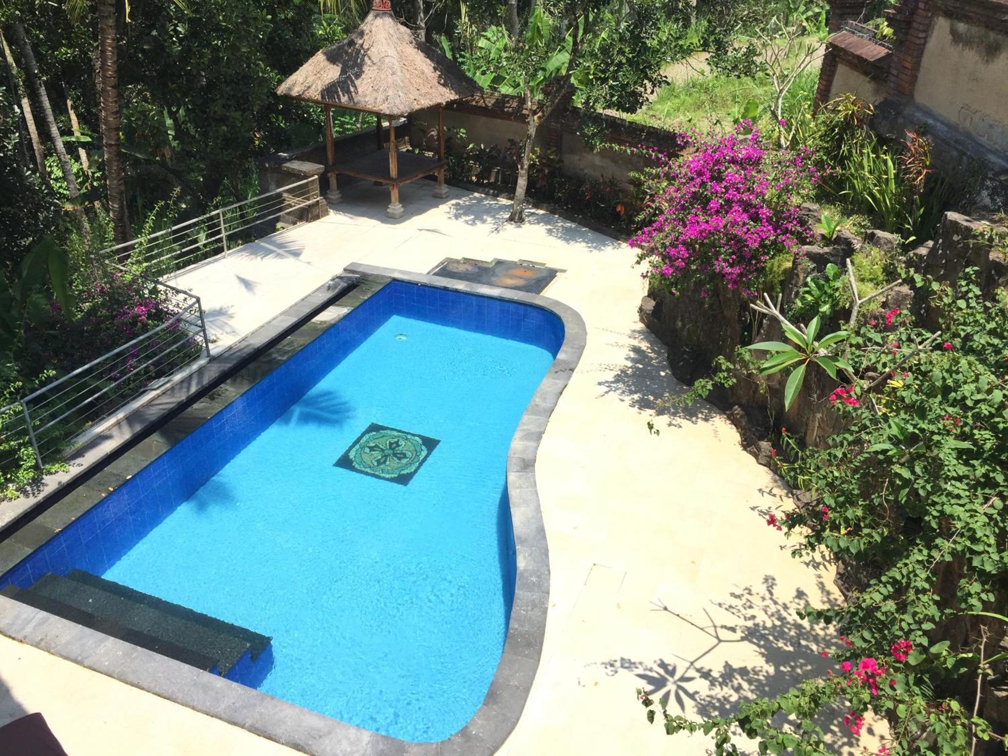 Puri Saron Hotel Madangan - Gianyar Payangan Exterior foto